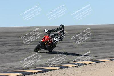 media/Oct-13-2025-Moto Forza (Mon) [[a66d839500]]/4-C Group/Session 2 (Bowl)/